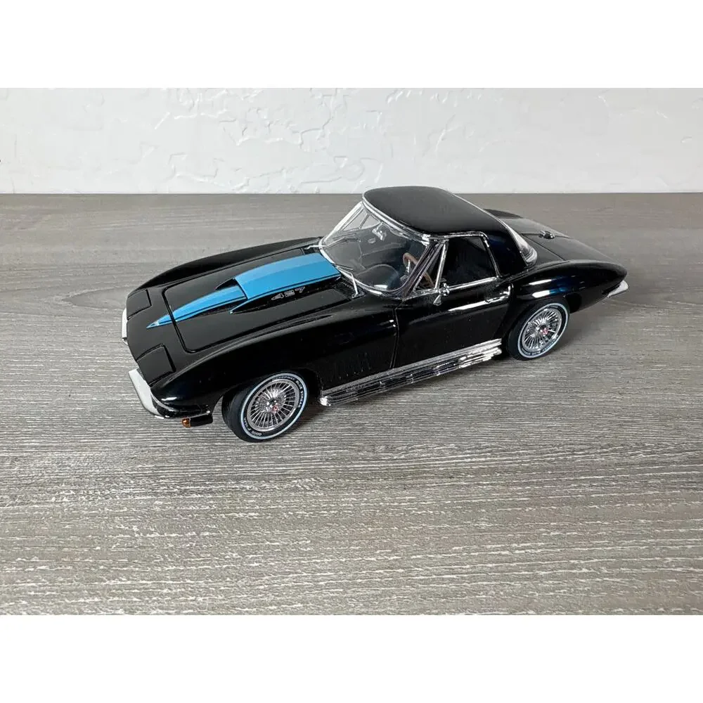 Franklin Mint‎ 1967 Chevrolet Corvette Sting Ray- Includes COA- EUC